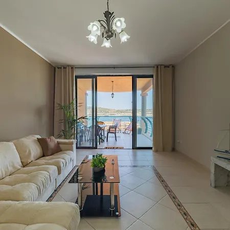 Seafront Panorama Penthouse 3 Bedr 4 Bathr Apartment Mellieha