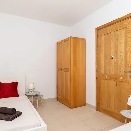 Seafront Panorama Penthouse 3 Bedr 4 Bathr Mellieha