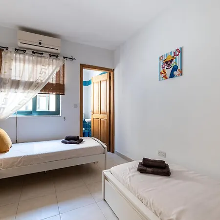 Seafront Panorama Penthouse 3 Bedr 4 Bathr Apartment